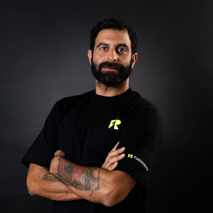 Gil - Art Director